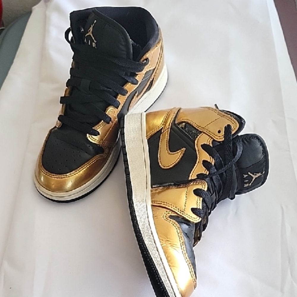 Nike Kids Black and Gold High-Top Sneakers